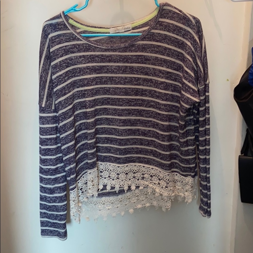 Lace cropped sweater
